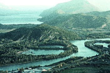 France, Ain (01), Culoz, Le Rhone depuis la montagne du grand colombier, le lac du Bourget en arriere plan