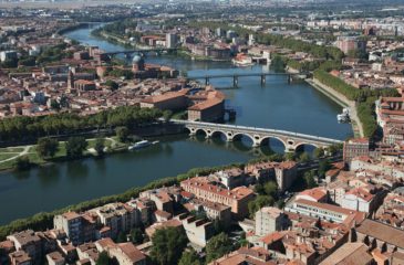 Vue aérienne de la Garonne, à TOULOUSE