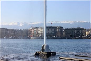 440px-Jet_d'eau_de_Genève_sur_le_lac_Léman