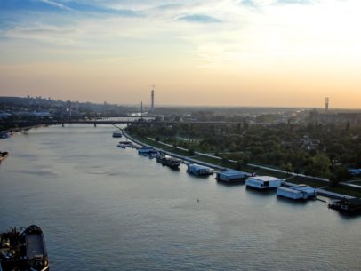 Aerial_view_of_the_Sava_River_in_Belgrade_-a