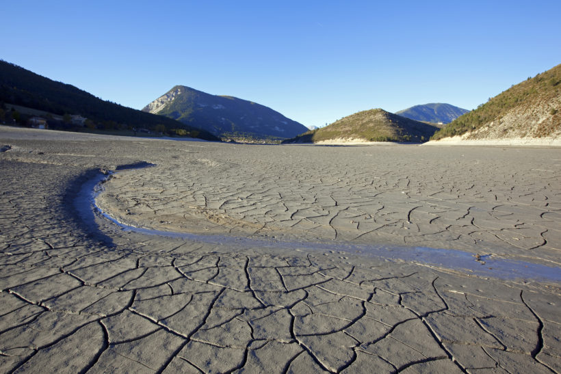 France, Alpes de Haute Provence (04), Parc Naturel Regional du Verdon, Reserve Naturelle Geologique de Haute Provence, Saint Andre les Alpes, Lac de Castillon, montagne de Maurel